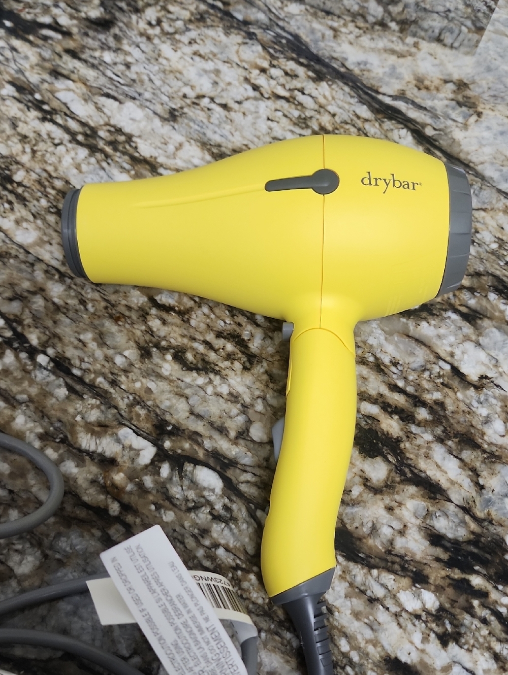Drybar Buttercup Travel Blowdryer. - Picture 5 of 14